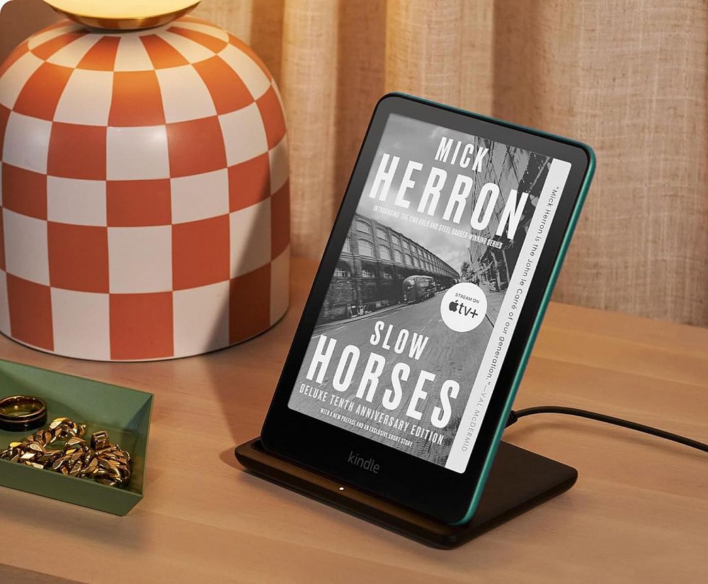 Электронная книга Amazon Kindle PaperWhite 12 32GB Wi-Fi Metallic Jade (Signature Edition)