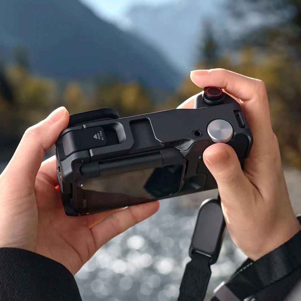 Экшн-камера Insta360 Ace Pro 2 Videography Bundle Midnight Black