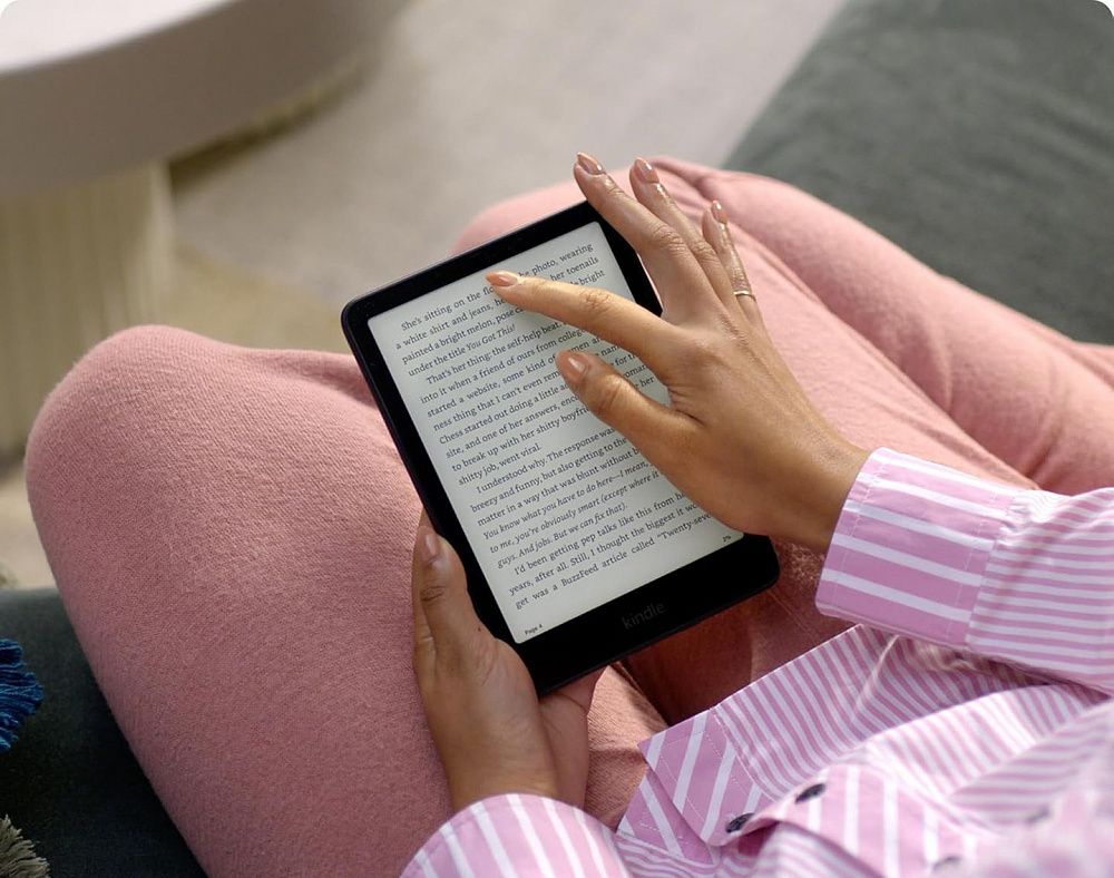 Электронная книга Amazon Kindle PaperWhite 12 32GB Wi-Fi Metallic Black (Signature Edition)