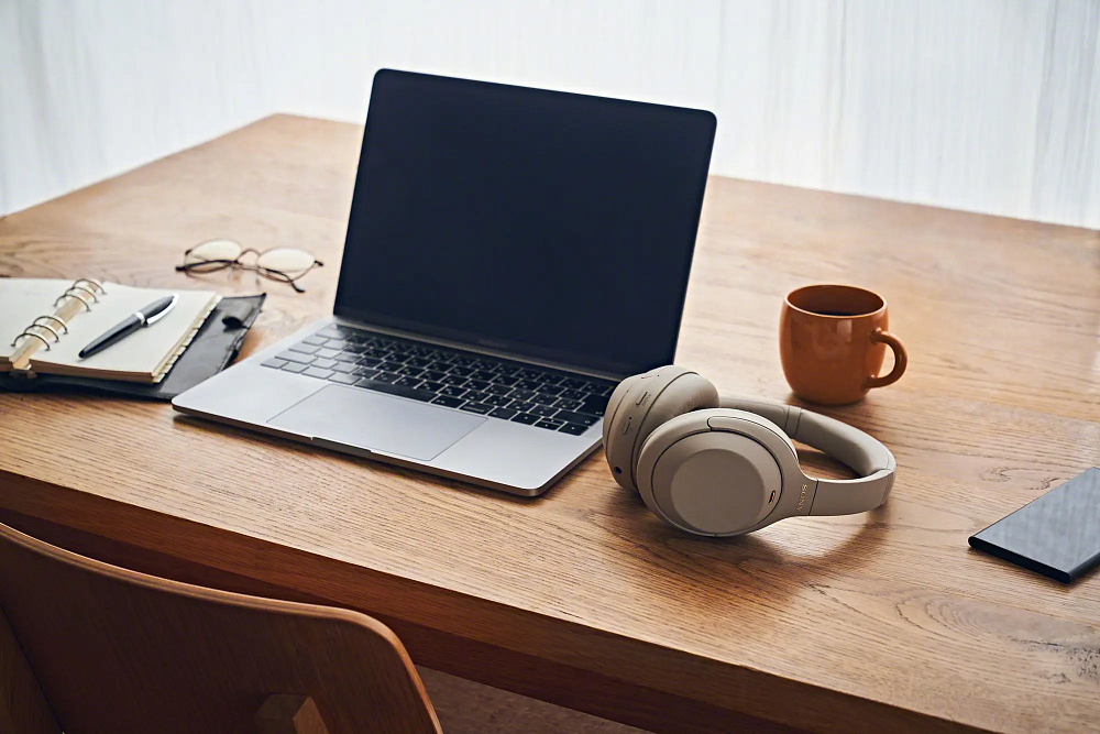 Беспроводные наушники Sony WH-1000XM4 Silver